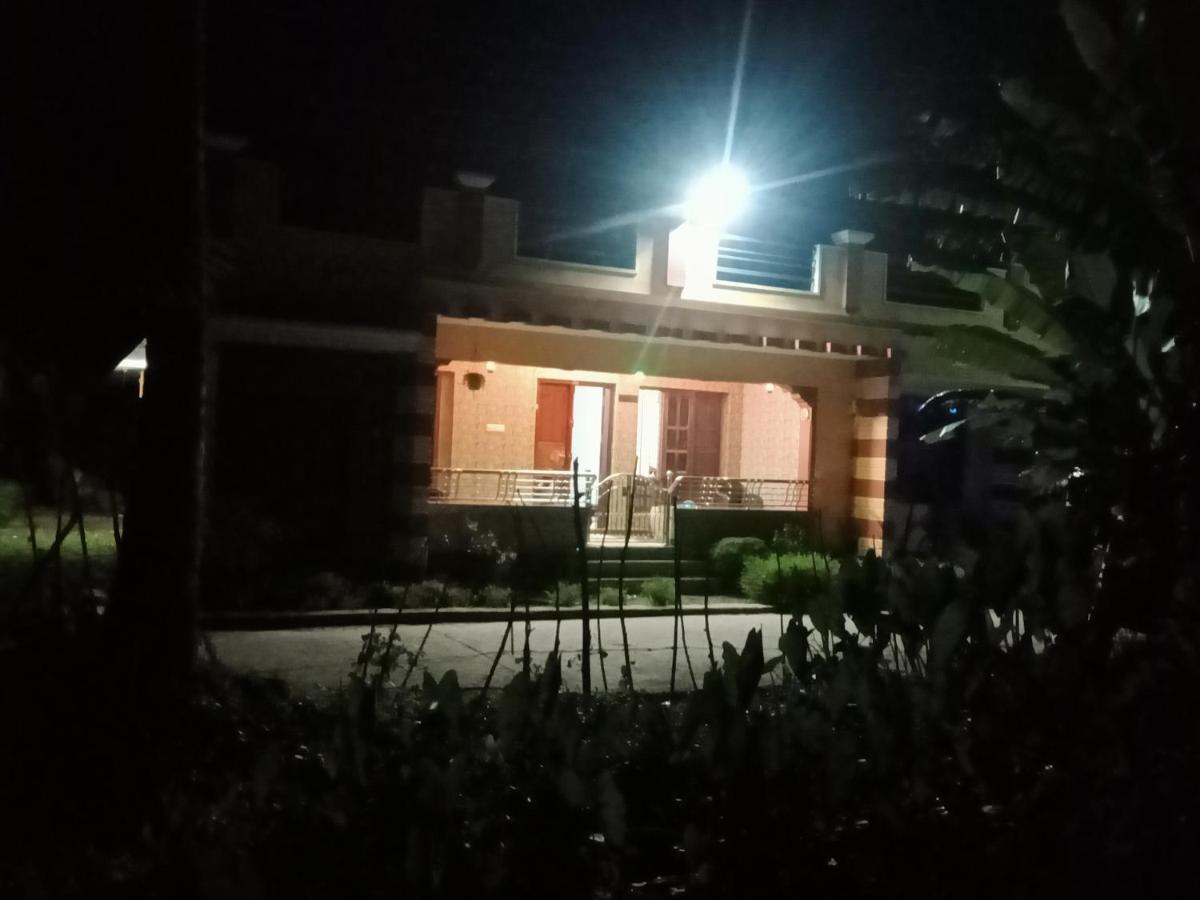 Mundro Bright Homestay Mundrothuruth Exteriör bild